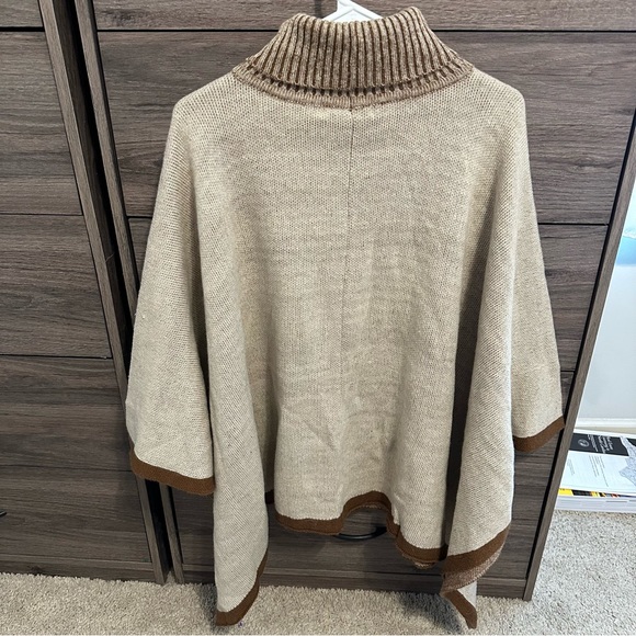 Turtleneck Poncho - Picture 4 of 6